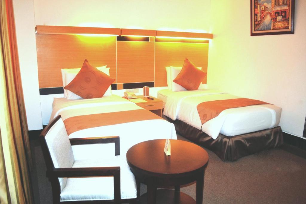 Big 8 Corporate Hotel Tagum Habitación foto