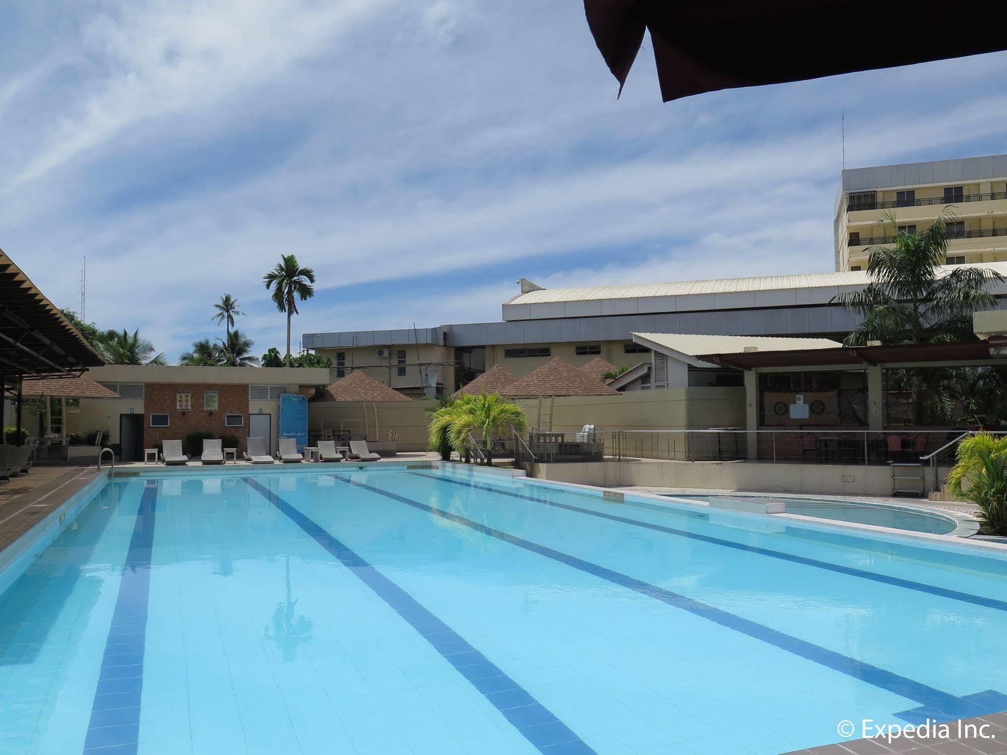 Big 8 Corporate Hotel Tagum Exterior foto